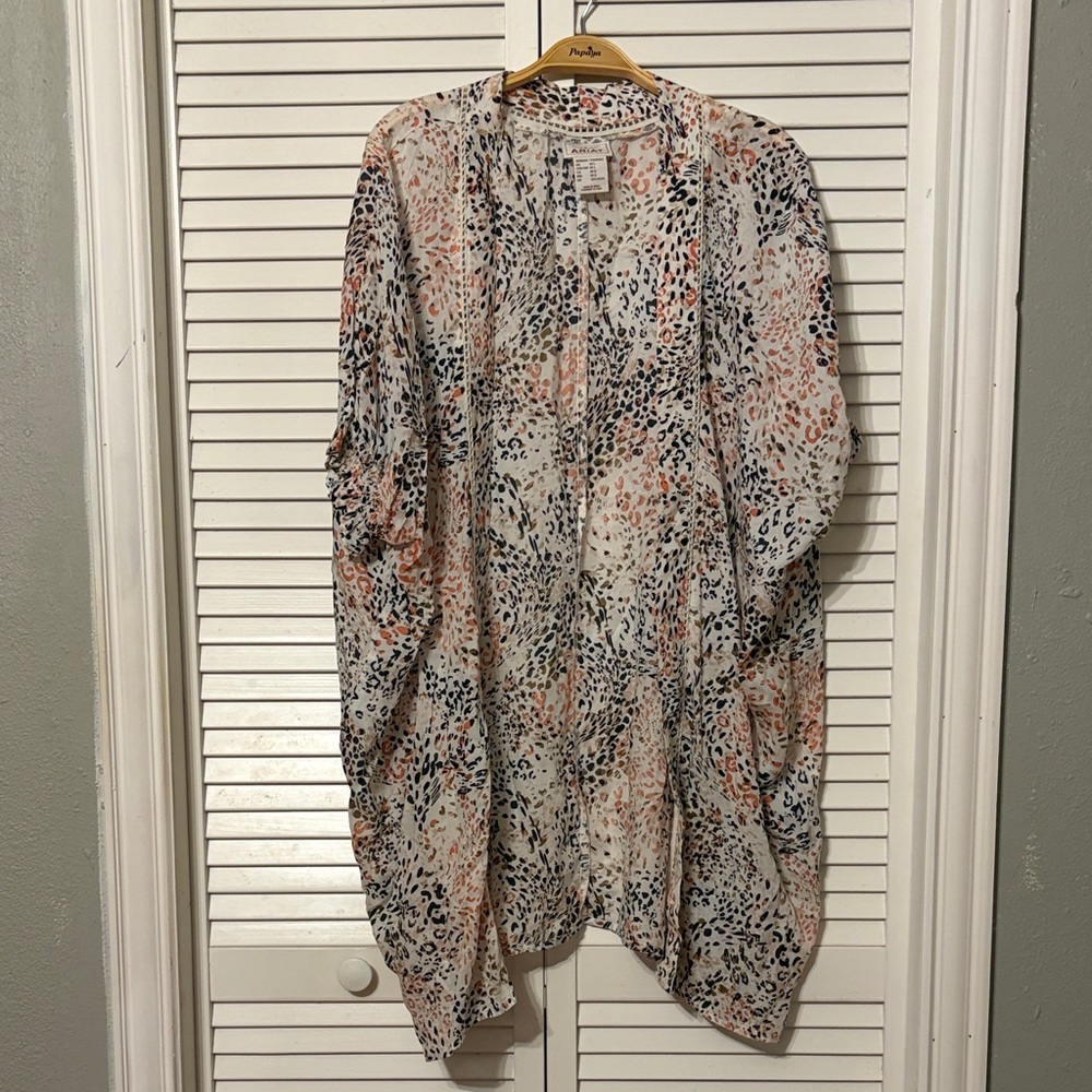 Ariat Lightweight Printed Kimono Cardigan in Cream and Blush
